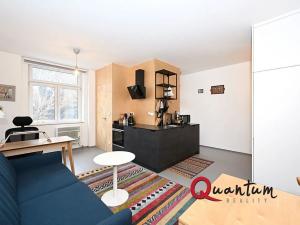 Pronájem bytu 2+kk, Praha - Holešovice, U průhonu, 54 m2