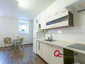 Pronájem bytu 1+kk, Praha - Nusle, 5. května, 34 m2