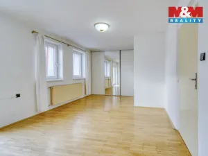 Prodej rodinného domu, Plzeň - Severní Předměstí, V Lužánkách, 183 m2