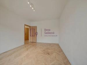 Pronájem bytu 2+1, Jindřichův Hradec, sídliště U Nádraží, 50 m2