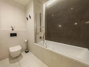 Prodej bytu 3+kk, Praha - Smíchov, Grafická, 95 m2