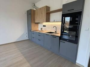 Prodej bytu 2+kk, Praha - Pitkovice, V Pitkovičkách, 62 m2