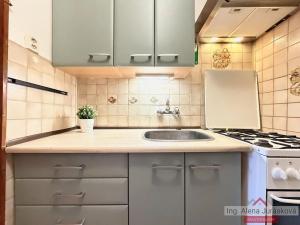 Prodej bytu 2+kk, Praha - Hostivař, Záveská, 36 m2