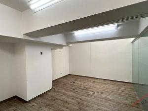 Pronájem kanceláře, Praha - Veleslavín, Na okraji, 215 m2