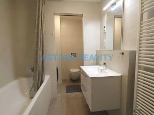 Pronájem bytu 2+kk, Praha - Strašnice, Zvěřinova, 121 m2