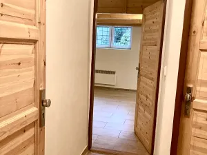 Pronájem bytu 1+kk, Praha - Smíchov, Plzeňská, 27 m2