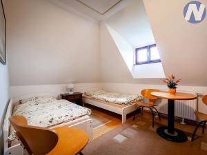 Prodej vícegeneračního domu, Paračov, 388 m2