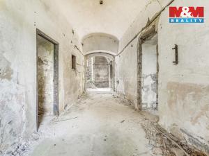 Prodej historického objektu, Zvoleněves, 5000 m2