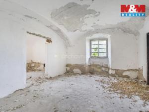 Prodej komerčního pozemku, Zvoleněves, 18484 m2