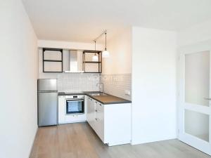 Pronájem bytu 2+kk, Praha - Řepy, Nevanova, 44 m2