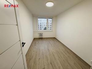Pronájem bytu 2+kk, Praha - Horní Počernice, Ruprechtická, 45 m2