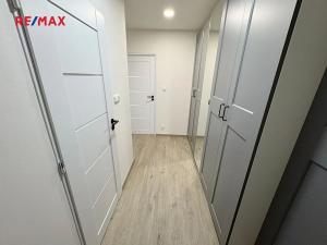 Pronájem bytu 2+kk, Praha - Horní Počernice, Ruprechtická, 45 m2