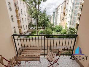 Pronájem bytu 1+kk, Praha - Bubeneč, Keramická, 25 m2