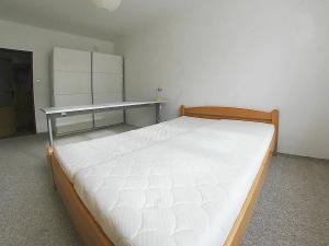 Pronájem bytu 2+1, Plzeň, Bendova, 60 m2