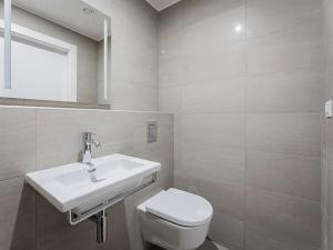 Pronájem bytu 2+kk, Praha - Smíchov, Holečkova, 78 m2