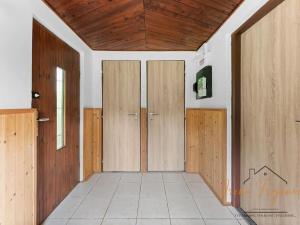 Prodej chaty, Lešany, 45 m2