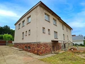 Prodej komerční nemovitosti, Lštění, Míru, 1933 m2