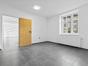 Pronájem obchodního prostoru, Zlín, Kvítková, 74 m2