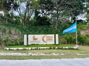 Prodej pozemku, Coxen Hole, Roatán, Honduras, 847 m2