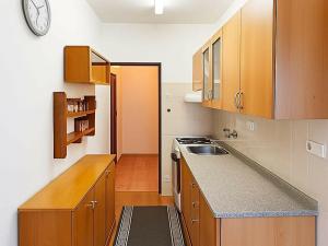 Prodej bytu 2+1, Chrudim - Chrudim III, Škroupova, 64 m2