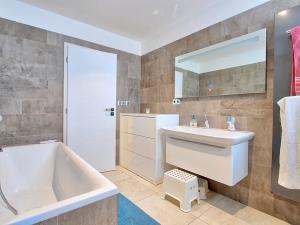 Pronájem rodinného domu, Sulice, Osiková, 260 m2