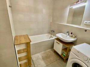 Pronájem bytu 1+kk, Praha - Žižkov, Olgy Havlové, 32 m2