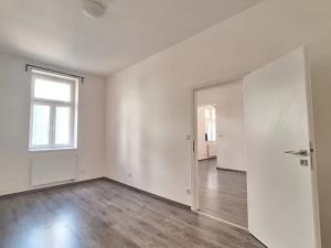 Pronájem bytu 2+kk, Praha - Holešovice, Na Maninách, 46 m2