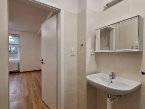 Pronájem bytu 1+kk, Praha - Bubeneč, U zeměpisného ústavu, 26 m2