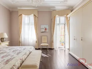 Pronájem bytu 4+kk, Karlovy Vary, Zeyerova, 124 m2