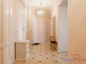 Pronájem bytu 4+kk, Karlovy Vary, Zeyerova, 124 m2