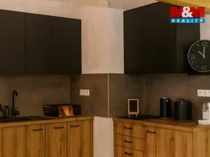 Pronájem bytu 1+kk, Praha, Polská, 32 m2