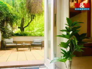 Pronájem bytu 1+kk, Praha, Polská, 32 m2