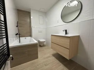 Pronájem bytu 2+kk, České Budějovice, Branišovská, 49 m2