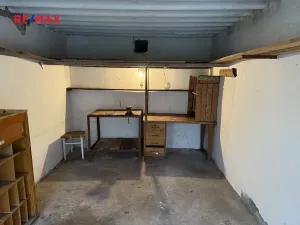 Prodej garáže, Hradec Králové, 18 m2