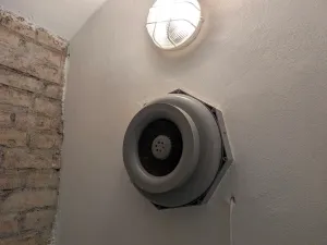 Pronájem výrobních prostor, Praha - Bubeneč, Sochařská, 37 m2