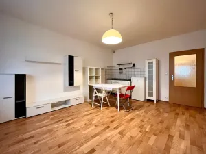 Prodej bytu 1+kk, Jihlava, 32 m2