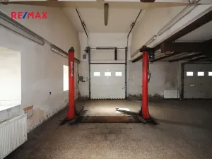 Prodej komerční nemovitosti, Církvice, 6984 m2