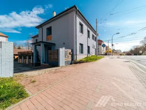 Pronájem restaurace, Otrokovice, Dr. E. Beneše, 237 m2