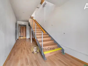 Prodej výrobních prostor, Velká Chmelištná, 550 m2