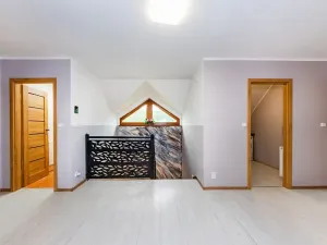 Prodej rodinného domu, Buš, 271 m2