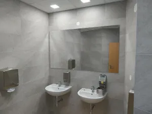 Pronájem kanceláře, Brno, Heršpická, 366 m2