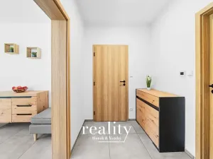 Prodej apartmánu, Perná, 205 m2