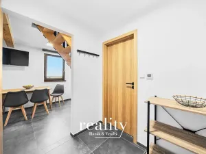Prodej apartmánu, Perná, 205 m2