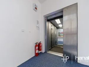 Pronájem kanceláře, Olomouc, Karolíny Světlé, 200 m2