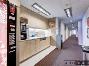 Pronájem kanceláře, Praha - Smíchov, Nádražní, 75 m2