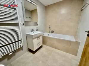 Pronájem bytu 2+kk, Plzeň, U Borského parku, 61 m2