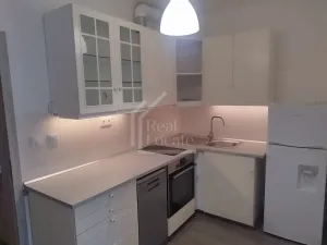 Pronájem bytu 1+kk, Praha - Modřany, Soukalova, 35 m2