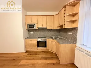 Pronájem bytu 3+kk, Hradec Králové, Pouchovská, 90 m2