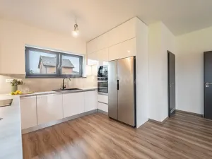 Prodej rodinného domu, Kornatice, 270 m2