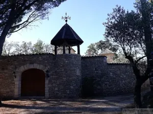 Prodej zemědělské usedlosti, Carsan, Francie, 386 m2